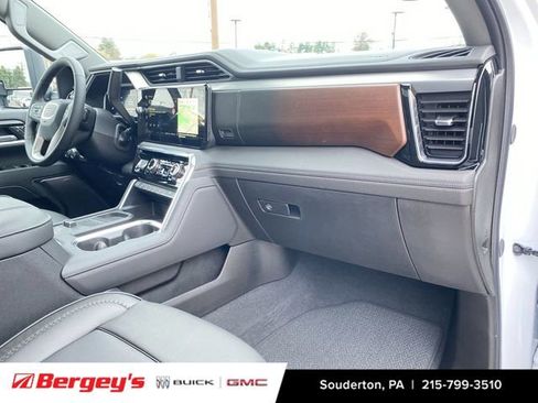 New 2026 GMC Sierra 3500 Denali w/ Denali Reserve Package image 32