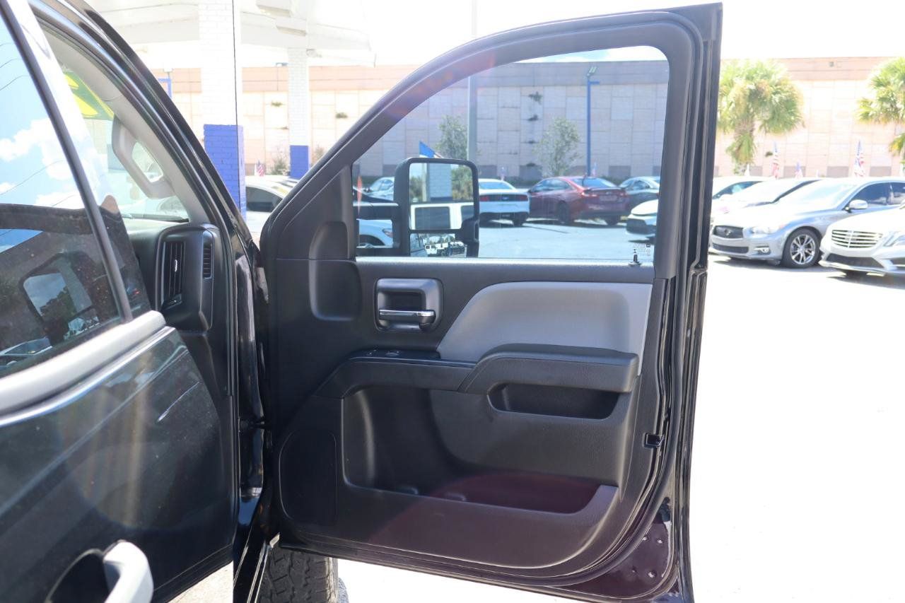 Used 2017 Chevrolet Silverado 1500 Custom w/ Custom Convenience Package RWD image 15