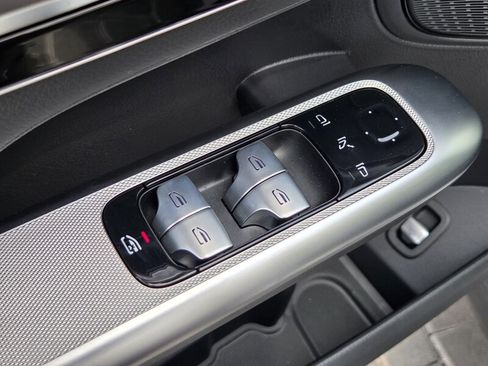 Certified 2025 Mercedes-Benz GLC 300 4MATIC image 24