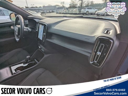 Used 2024 Volvo C40 P8 Recharge Ultimate w/ Protection Package Premier image 24