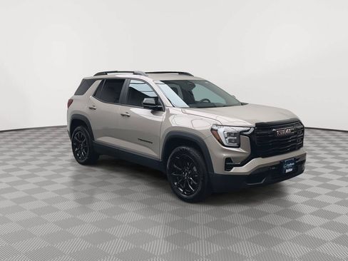 Certified 2025 GMC Terrain Elevation w/ Technology Package II AWD/4WD image 32