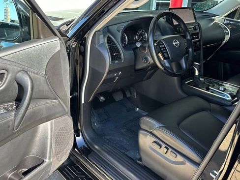Used 2024 Nissan Armada SV image 9