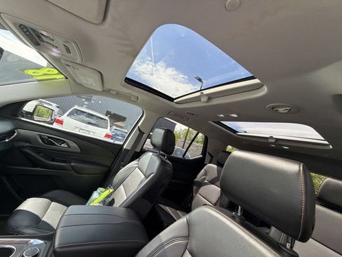Used 2018 Chevrolet Traverse Premier AWD/4WD image 21