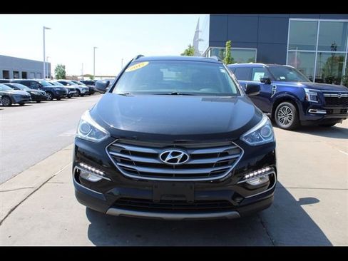 Used 2017 Hyundai Santa Fe Sport AWD/4WD image 2