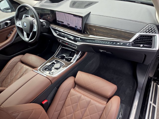 Certified 2024 BMW X7 xDrive40i AWD/4WD image 27