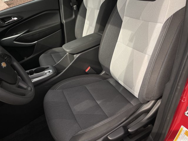 Used 2026 Chevrolet Trax LS FWD image 11