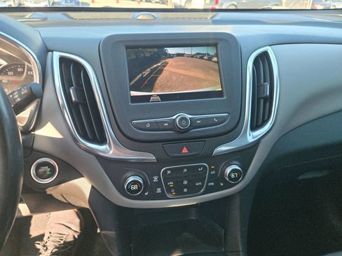 Used 2020 Chevrolet Equinox LT AWD/4WD image 7