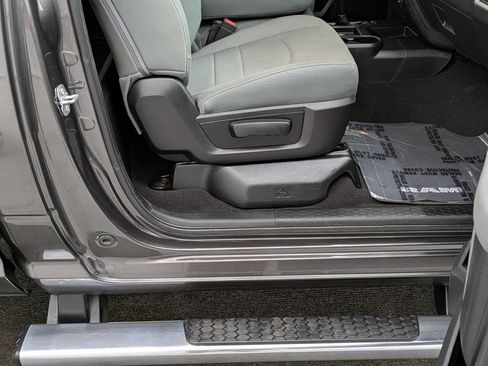 Used 2016 RAM 2500 Tradesman w/ Chrome Appearance Group AWD/4WD image 28
