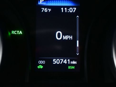 Used 2022 Toyota Camry LE FWD image 26
