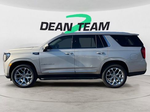 Used 2022 GMC Yukon Denali AWD/4WD image 3