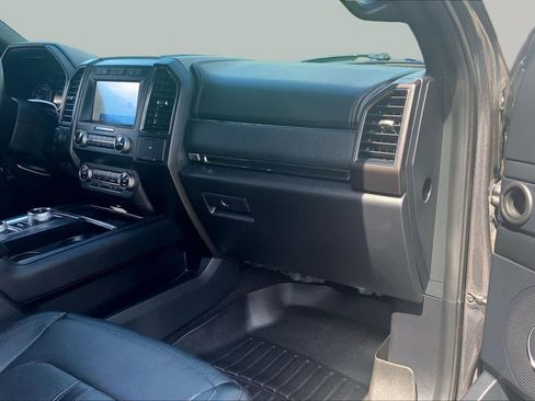 Used 2020 Ford Expedition Limited w/ Special Edition Package AWD/4WD image 19