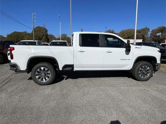 New 2026 Chevrolet Silverado 2500 LT w/ Safety Package video 2