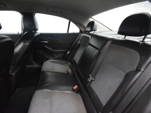 Used 2015 Chevrolet Malibu LT FWD image 17