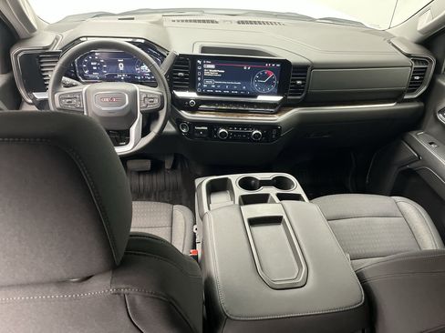 Certified 2024 GMC Sierra 1500 Elevation image 4