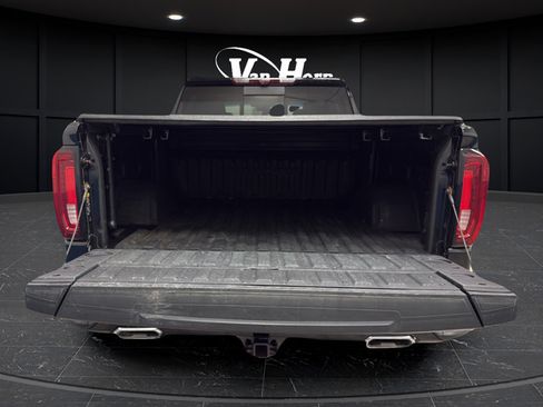 Used 2024 GMC Sierra 1500 Denali w/ Technology Package AWD/4WD image 26