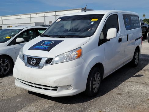 Used 2018 Nissan NV200 SV w/ Back Door Glass Package FWD image 3