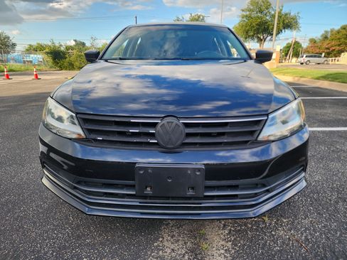 Used 2016 Volkswagen Jetta S FWD image 2
