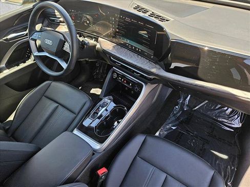 Certified 2025 Audi Q5 Premium w/ Convenience Package AWD/4WD image 27
