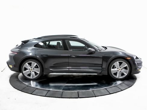Certified 2022 Porsche Taycan 4 Cross Turismo image 8