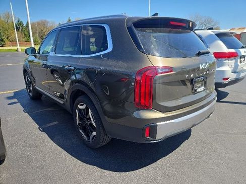 Used 2025 Kia Telluride S AWD/4WD image 4