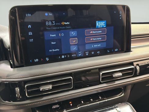 Used 2026 Lincoln Aviator 2WD image 19