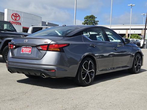 Used 2024 Nissan Altima 2.5 SR FWD image 4