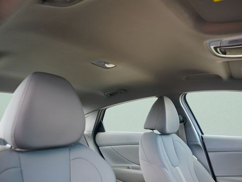 Certified 2023 Hyundai Elantra SE FWD image 13