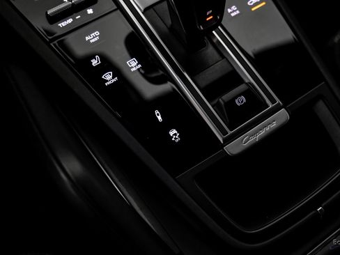 Used 2022 Porsche Cayenne Turbo image 62