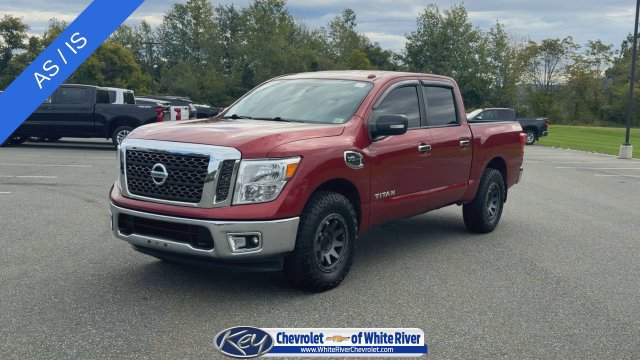 Used 2017 Nissan Titan SV AWD/4WD image 4