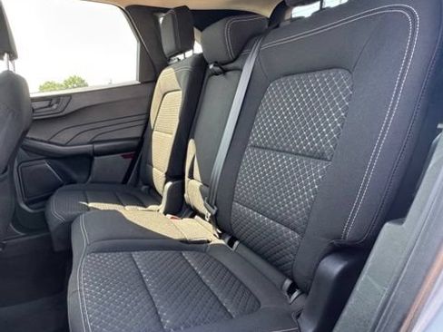 Used 2023 Ford Escape Active w/ Tech Pack #1 AWD/4WD image 11