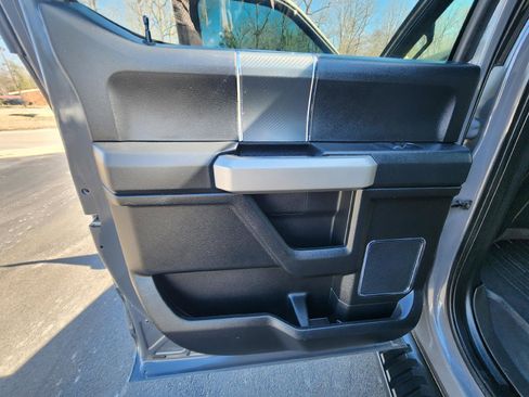 Used 2018 Ford F150 Lariat w/ Equipment Group 502A Luxury image 17