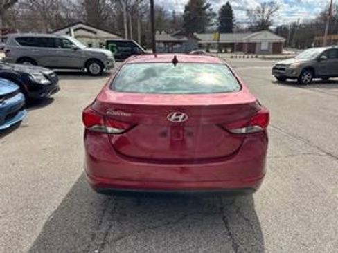 Used 2014 Hyundai Elantra SE FWD image 6
