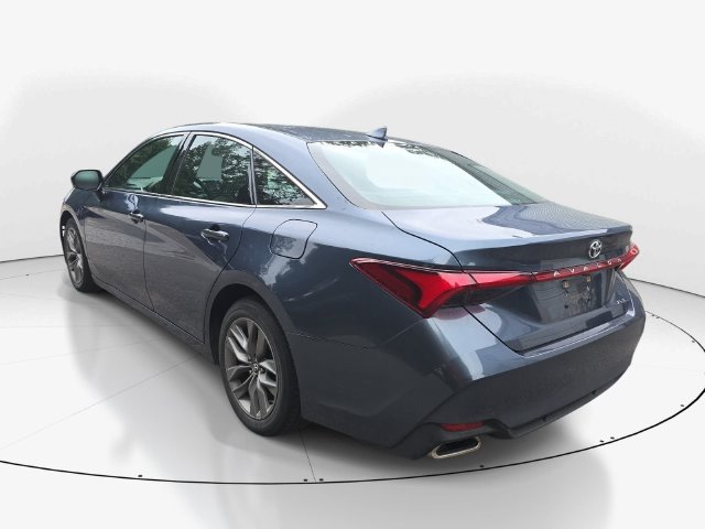 Used 2019 Toyota Avalon XLE w/ Moonroof Package FWD image 8