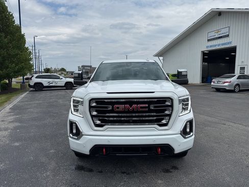 Used 2021 GMC Sierra 1500 AT4 w/ AT4 Premium Package AWD/4WD image 8