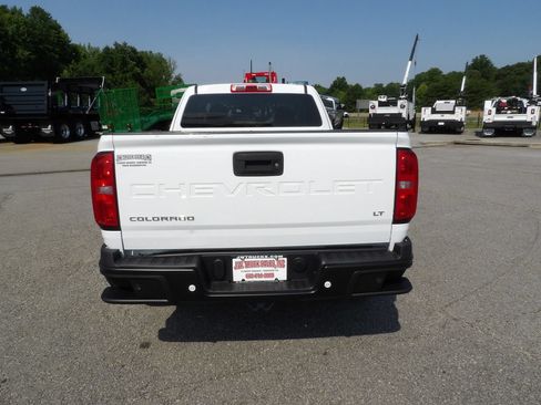 Used 2022 Chevrolet Colorado LT w/ Fleet Safety Package RWD image 6