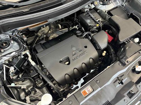 Used 2016 Mitsubishi Outlander SE image 30