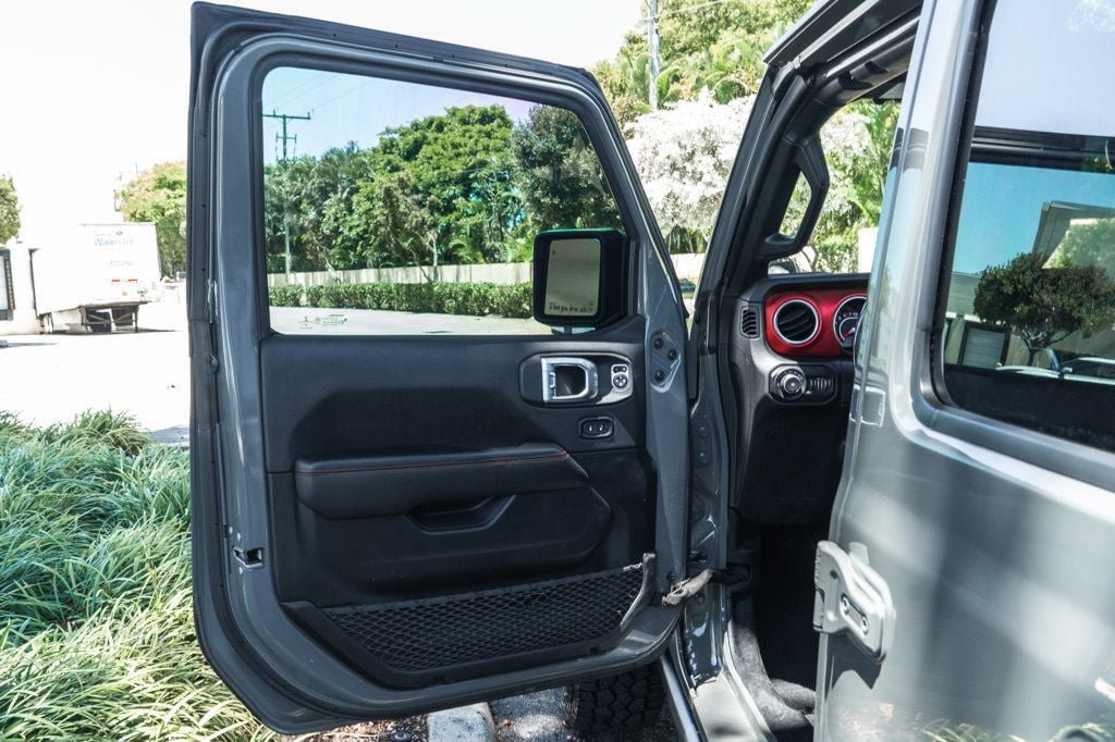 Used 2021 Jeep Wrangler Unlimited Rubicon AWD/4WD image 32