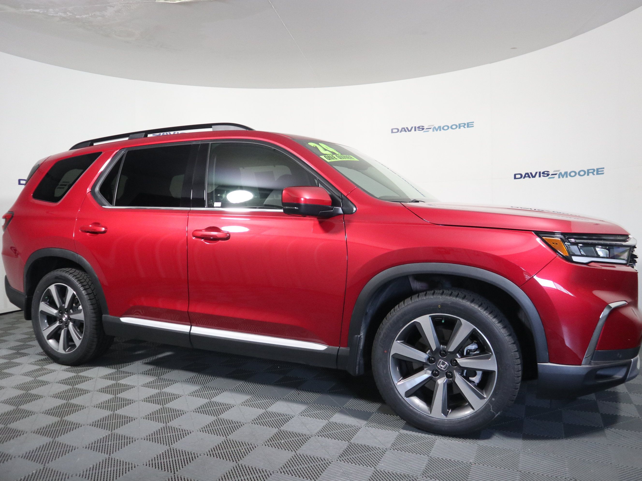 Used 2024 Honda Pilot Elite image 4