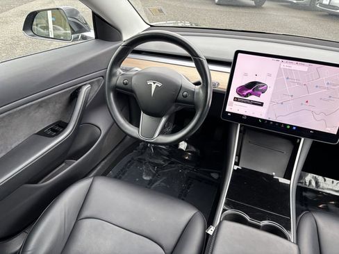 Used 2018 Tesla Model 3 Long Range image 16