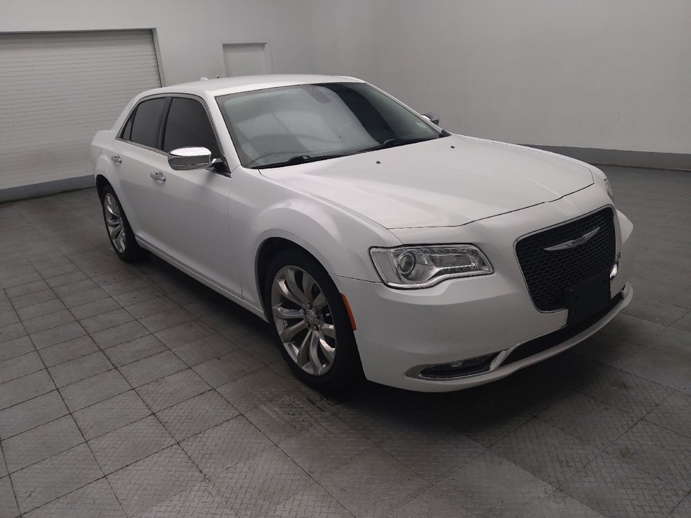 Used 2019 Chrysler 300 Limited RWD image 13
