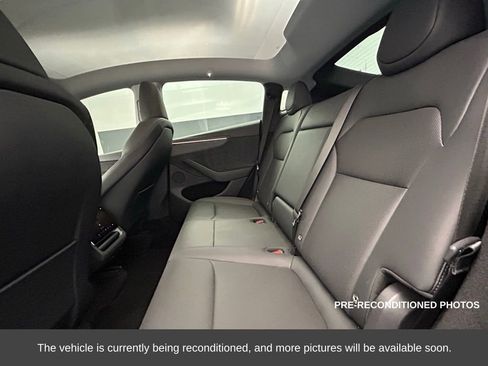 Used 2026 Tesla Model Y Long Range image 12
