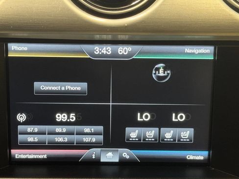 Used 2015 Ford Mustang GT Premium image 27