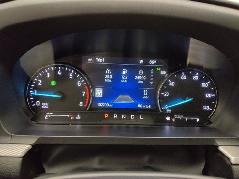 Used 2022 Ford Explorer XLT w/ Equipment Group 202A RWD image 23