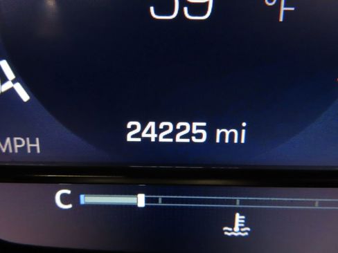 Used 2024 Chevrolet Tahoe High Country image 13