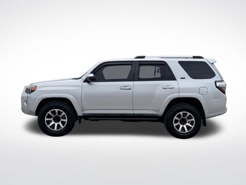 Used 2021 Toyota 4Runner SR5 AWD/4WD image 3