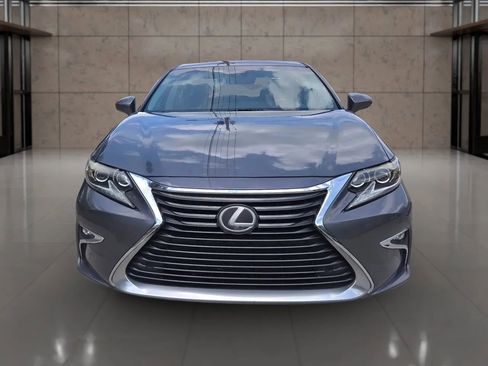 Used 2017 Lexus ES 350 w/ Luxury Package FWD image 8