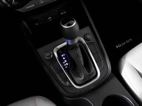 Used 2023 Hyundai Kona SEL w/ Cargo Package image 10