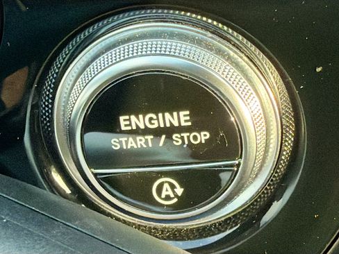 Used 2024 Mercedes-Benz E 350 4MATIC Sedan image 36