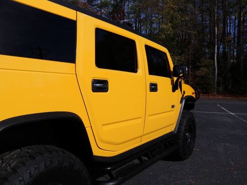 Used 2003 HUMMER H2 Base 4dr 4WD SUV w/ Preferred Equipment Group image 16