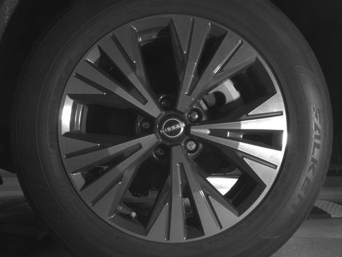 Used 2023 Nissan Rogue SV FWD image 13